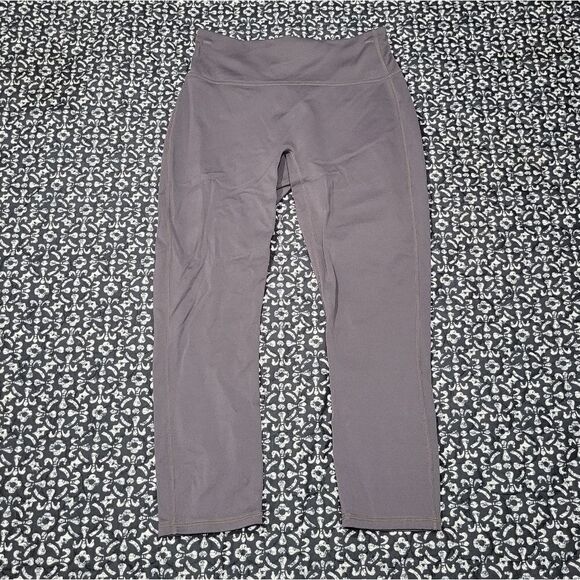 Fabletics Gray Cropped Leggings  - Picture 1 of 4